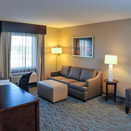 Hampton Inn & Suites Gulfport-3